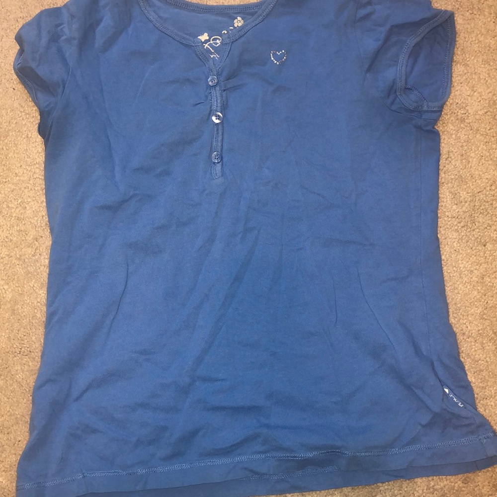 Blue t-shirt with heart decal